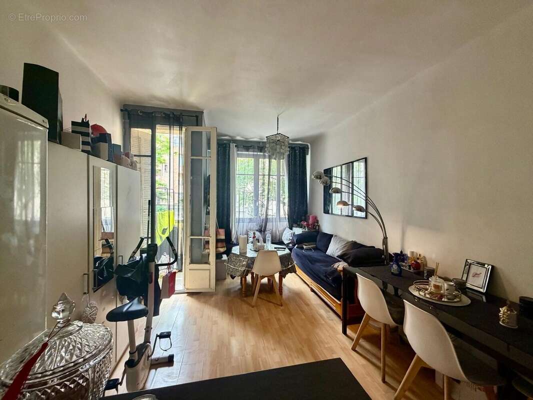 Appartement à MARSEILLE-4E