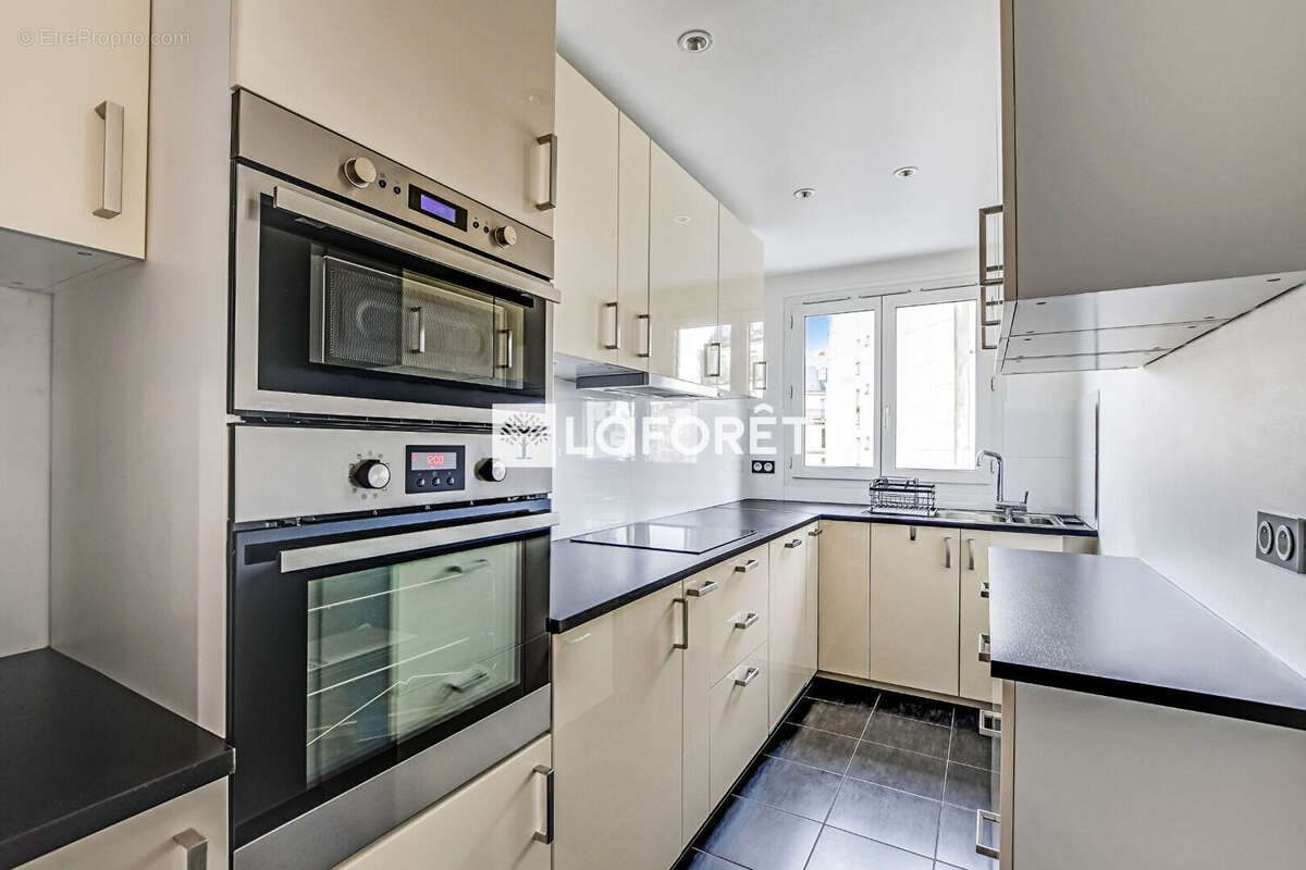 Appartement à PARIS-12E