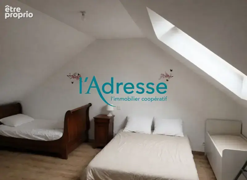 Petit Auverné: Une maison de famille où l'espace laisse place aux projets. - photo 5