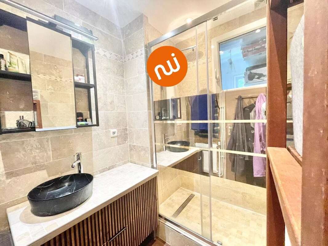 Appartement à CRAPONNE