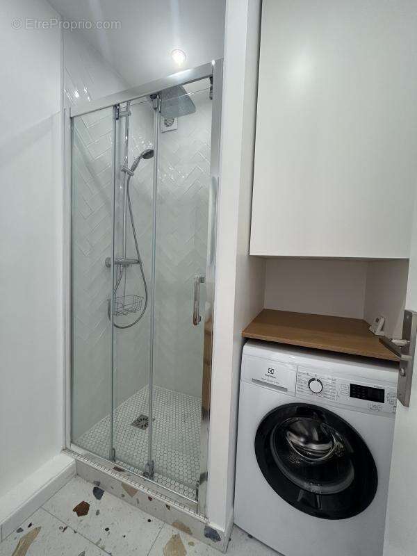 Appartement à PARIS-20E