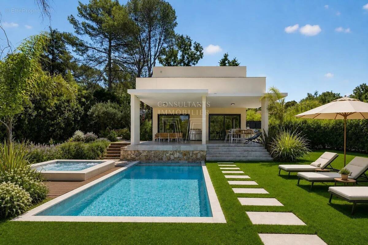 Maison à VALBONNE