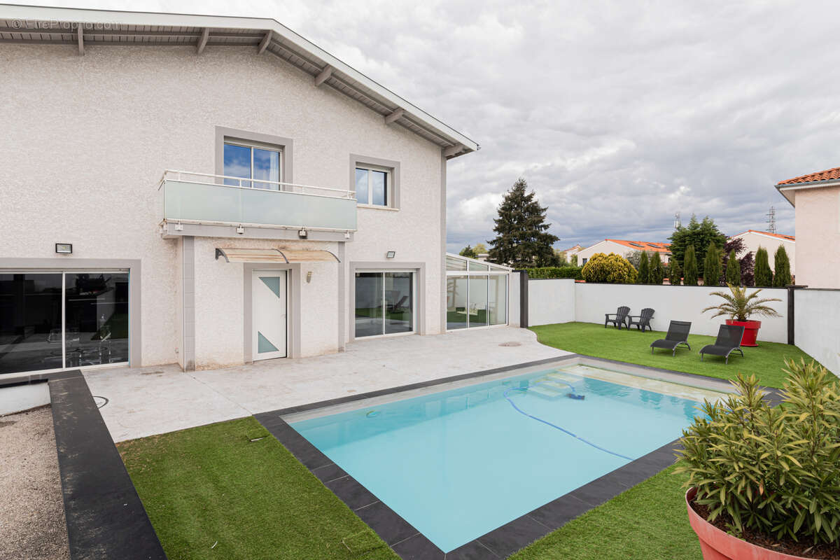 Maison à CALUIRE-ET-CUIRE