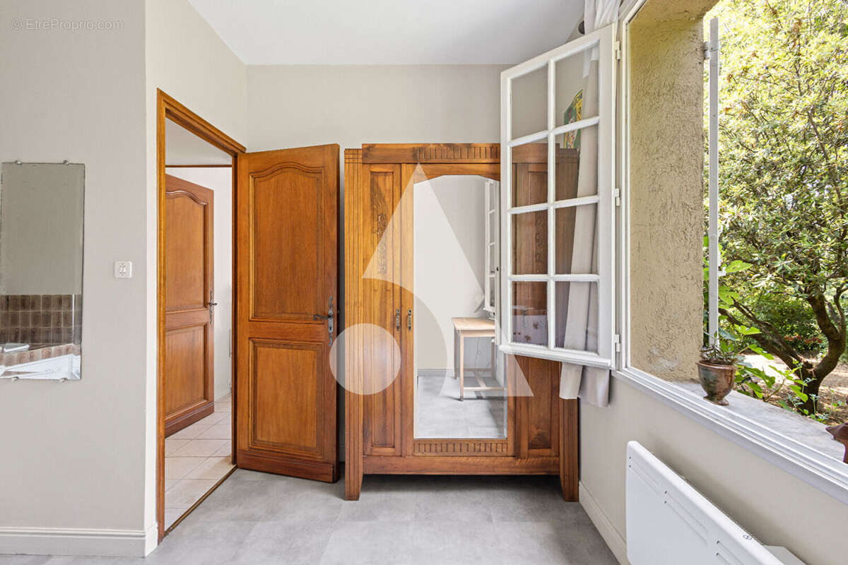 Maison à SAINT-MARC-JAUMEGARDE