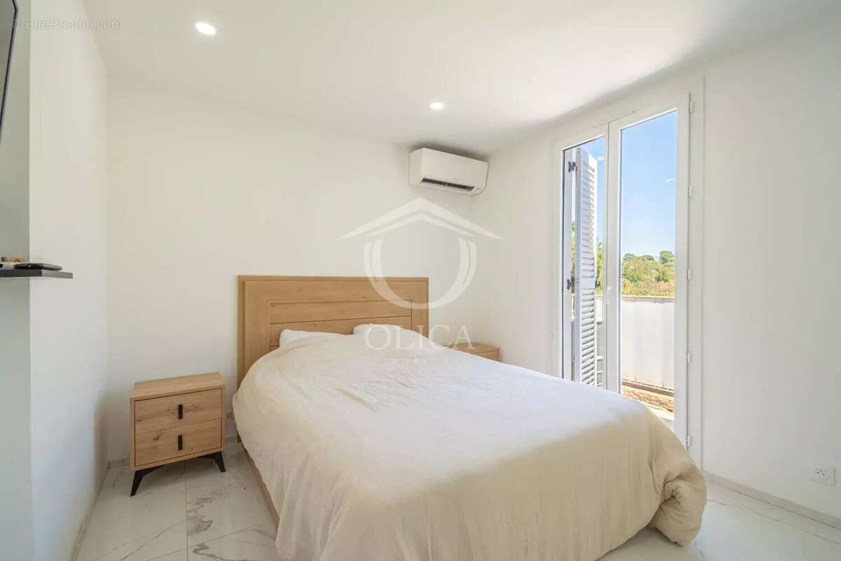 Appartement à VILLENEUVE-LOUBET