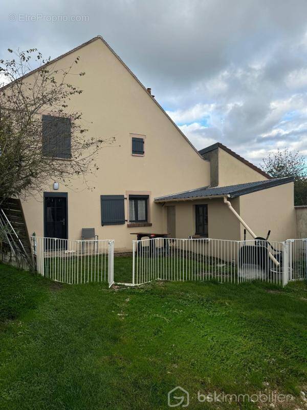 Maison à CHAILLY-EN-BRIE