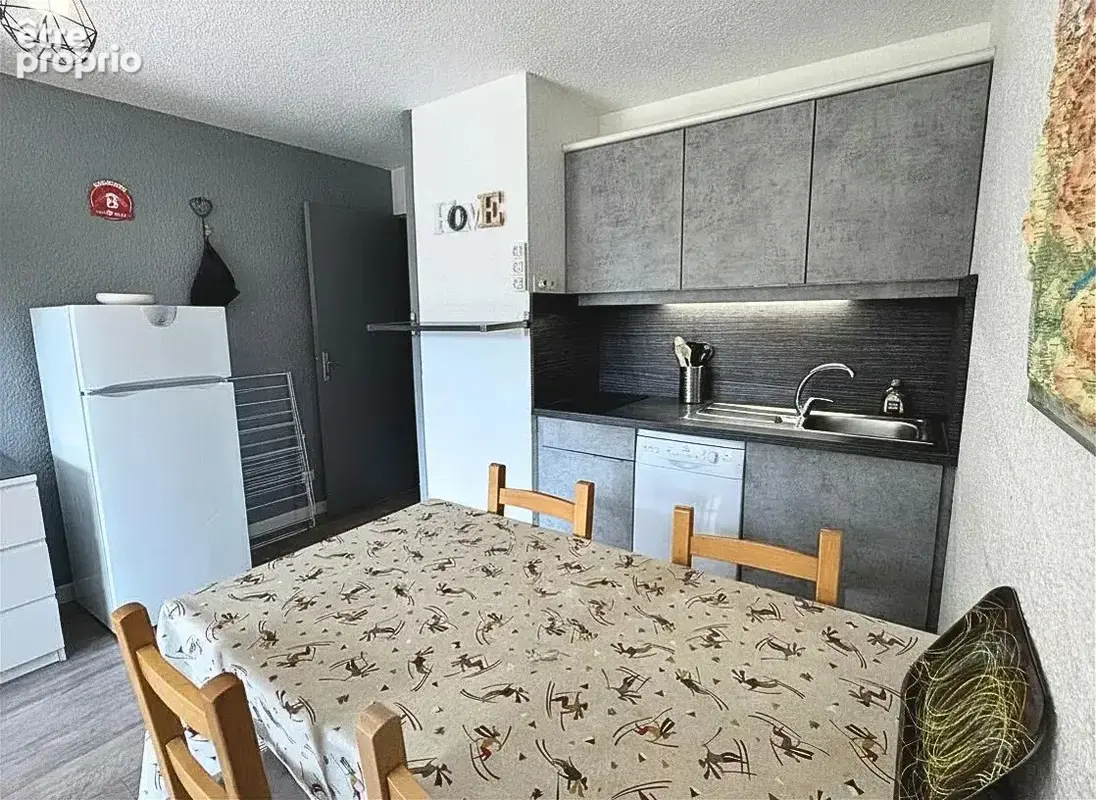 Appartement avec balcon - centre de station - photo 2
