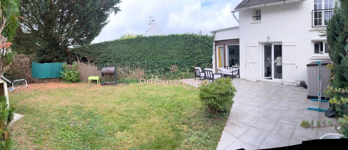 Maison à OZOIR-LA-FERRIERE