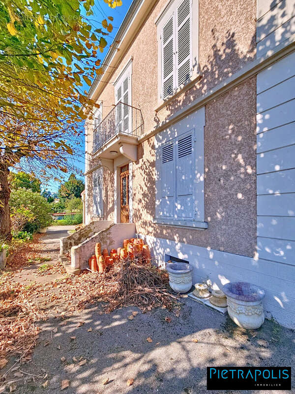 Maison à VILLEFRANCHE-SUR-SAONE