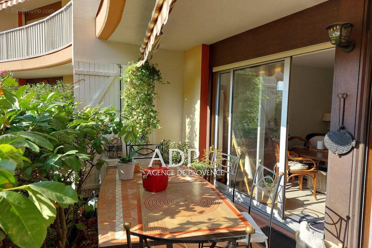 Appartement à MANDELIEU-LA-NAPOULE
