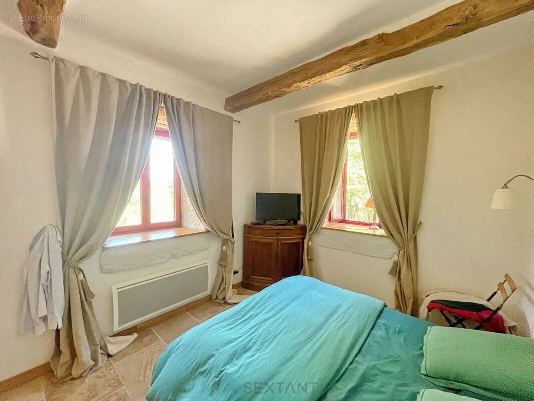 Véritable joyau niché dans un écrin de verdure sur la commune de Domme. - photo 33