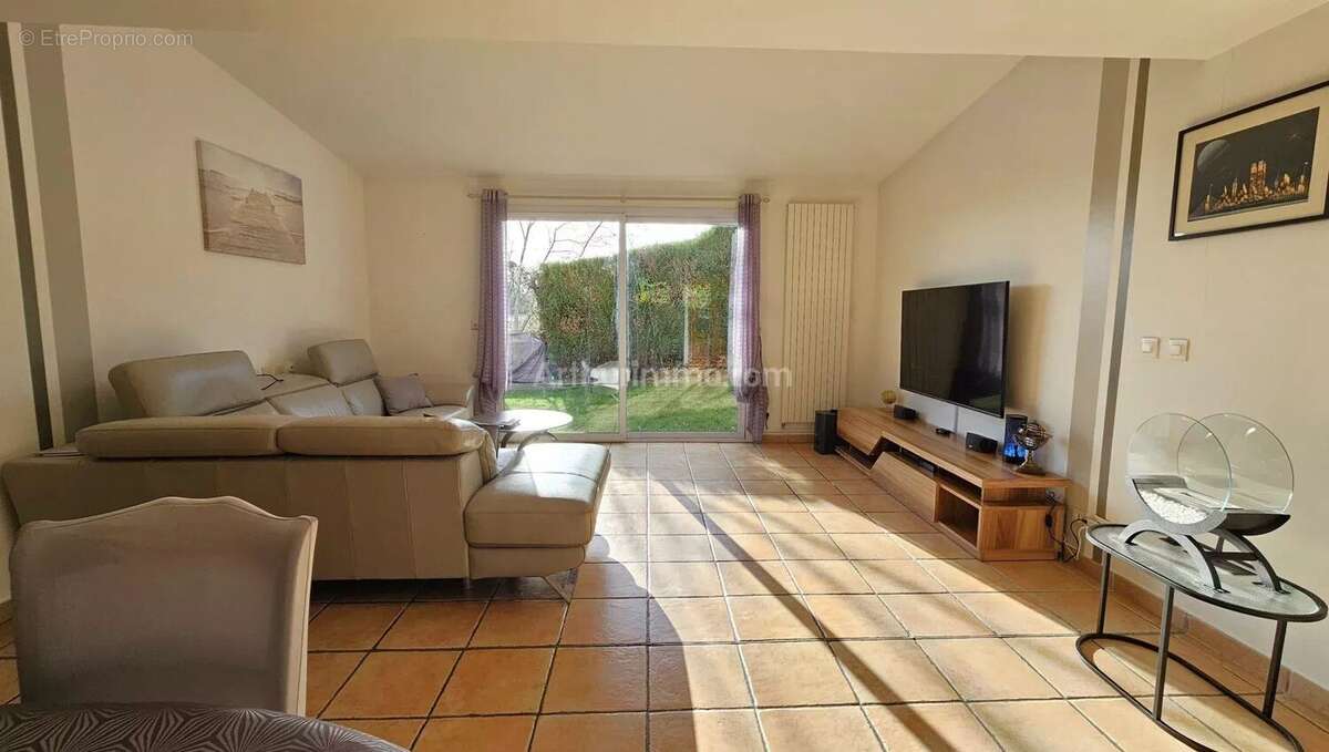 Maison à LEUVILLE-SUR-ORGE