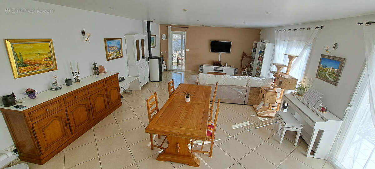 Maison à MONTREDON-DES-CORBIERES