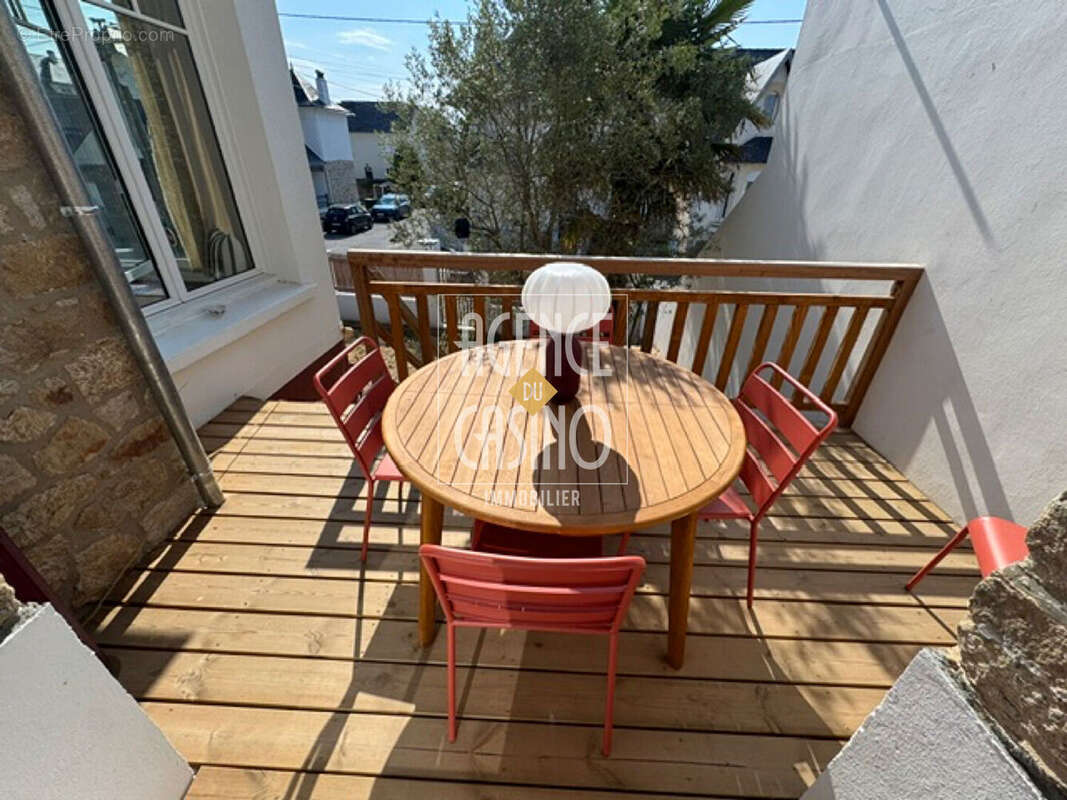 Maison en pierres, Le Pouliguen, proche centre bourg, 5 pièce(s) 138.36 m2 - photo 2