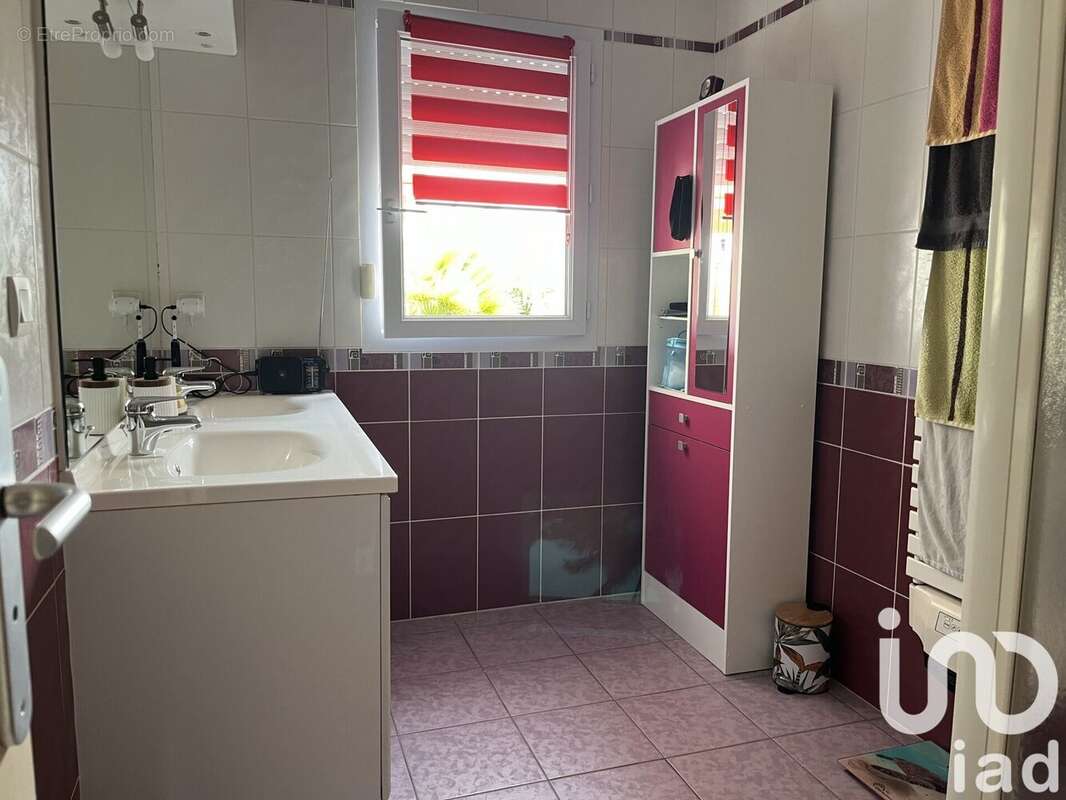 Maison 109 m² à Sablonceaux  - photo 9
