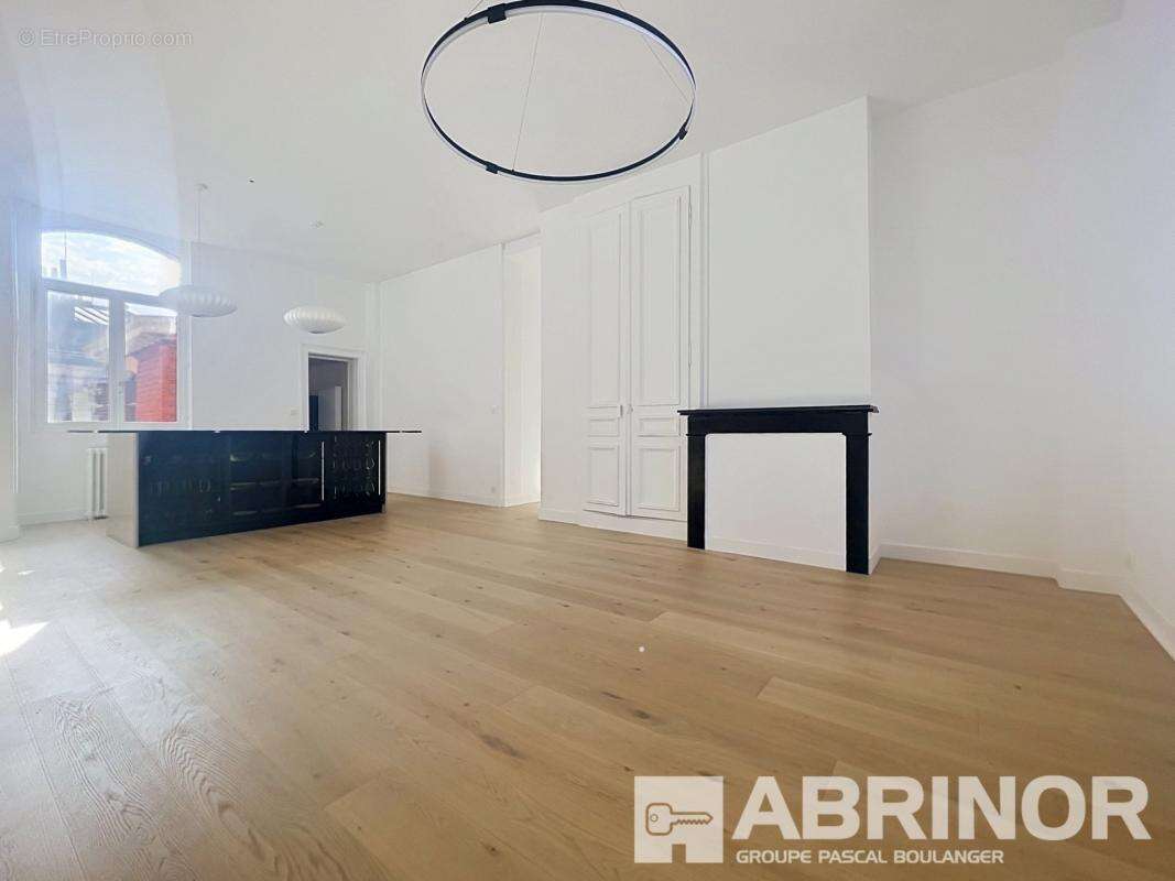 LAMBERSART, en bordure de la Deûle,  Appartement 85 m² type 3 refait à neuf - photo 3