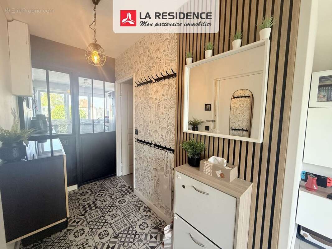Appartement 63 m² à Velizy-Villacoublay  - photo 6