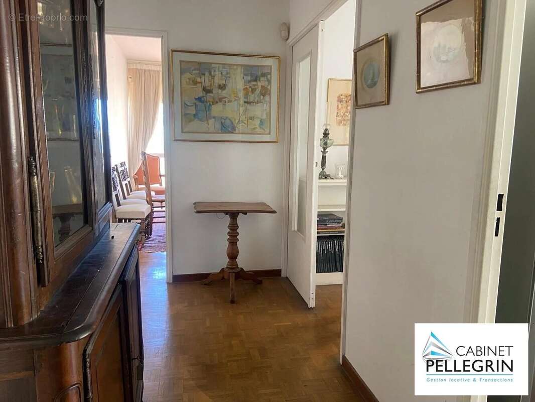 Appartement à MARSEILLE-6E