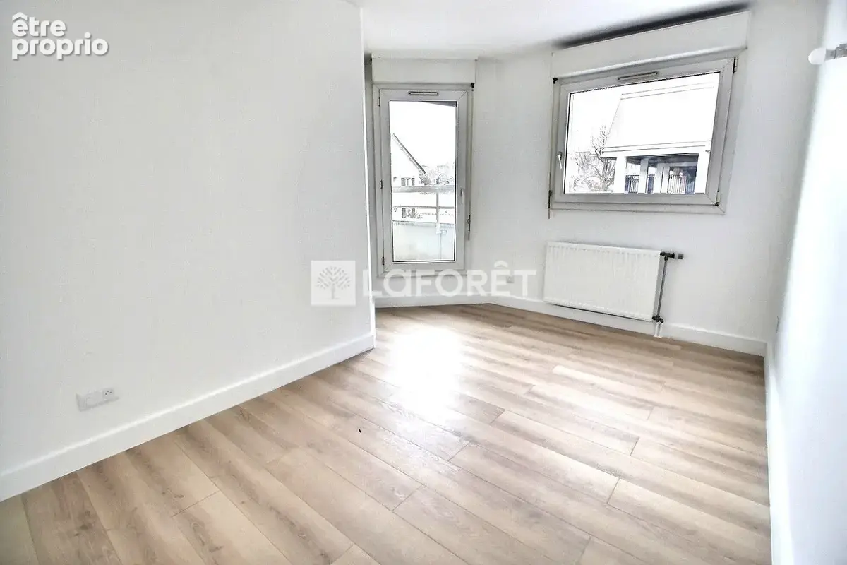 Appartement Villeneuve La Garenne 3 pièce(s) 72 m2 - photo 7