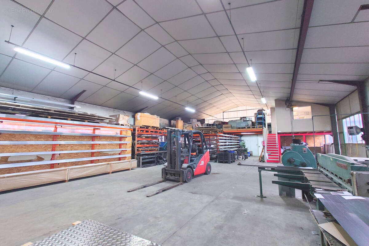 Commerce à MALEVILLE