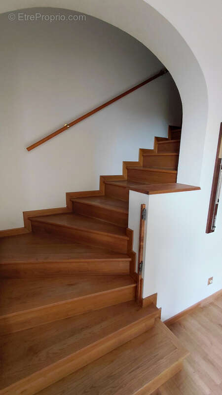 Maison à BOURG-SAINT-ANDEOL