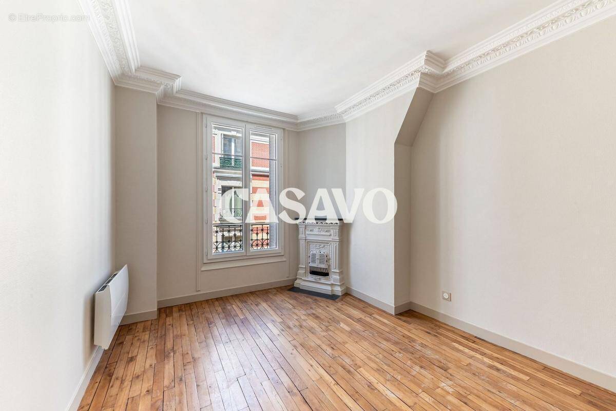 Appartement à PARIS-14E