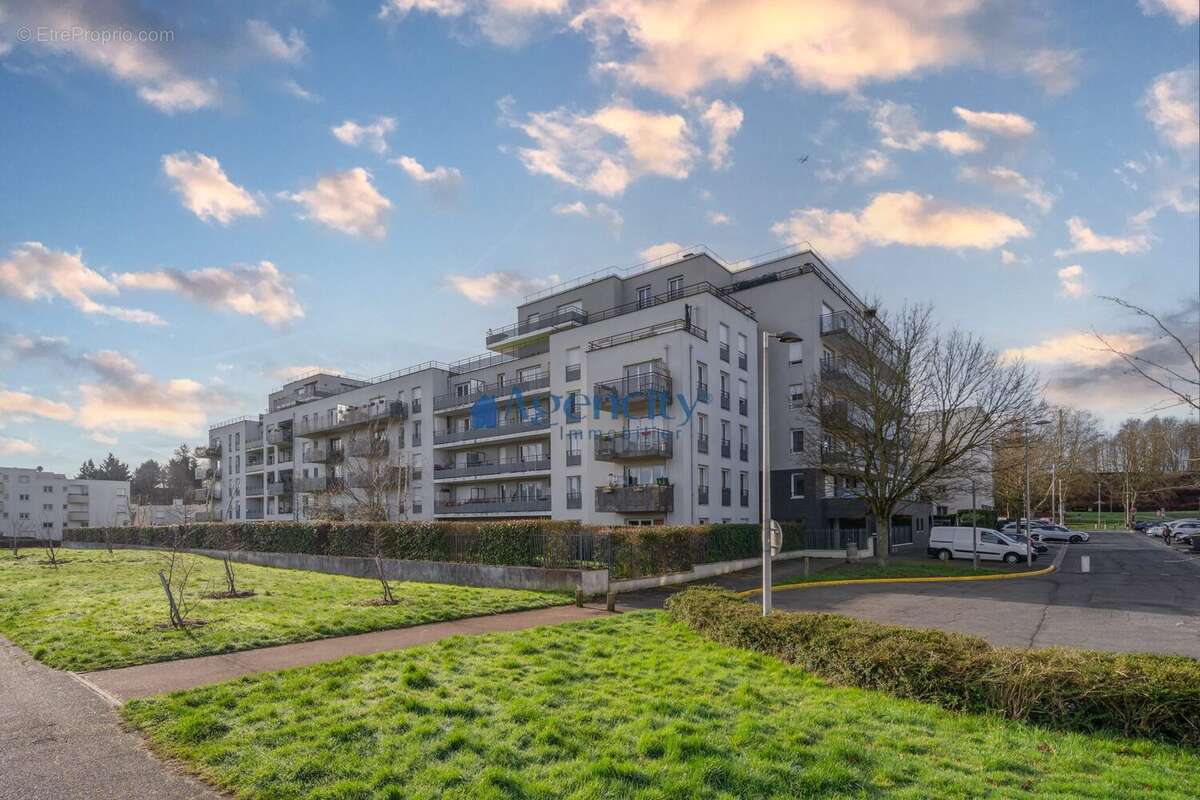Appartement à LOGNES