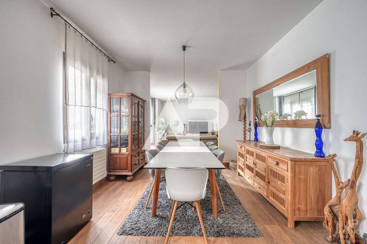 Appartement à RUEIL-MALMAISON
