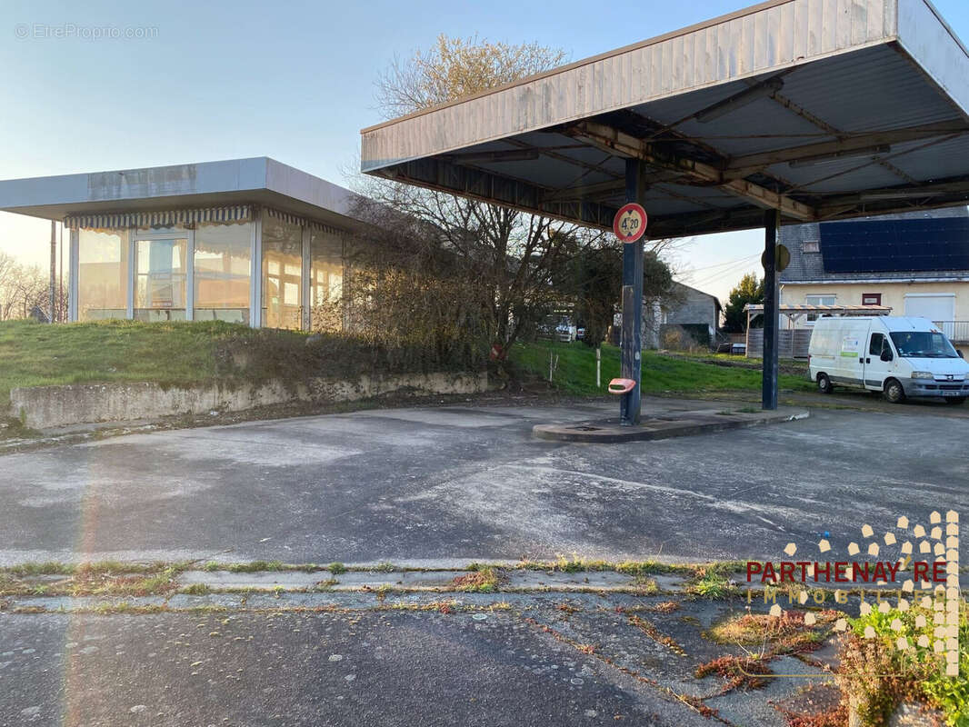 Terrain à CHATILLON-SUR-THOUET