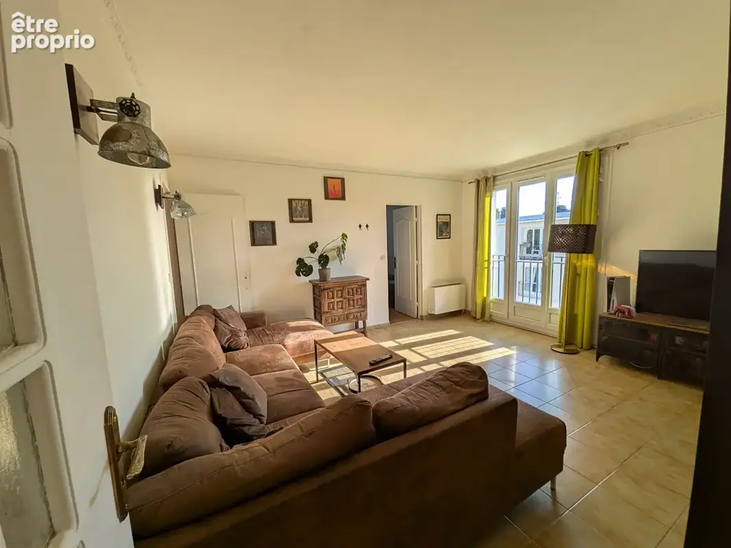 Beau f4  3 chambres  dernier étage  box et cave - photo 2