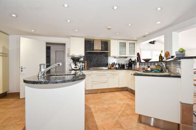 Maison à AIGREFEUILLE-D&#039;AUNIS