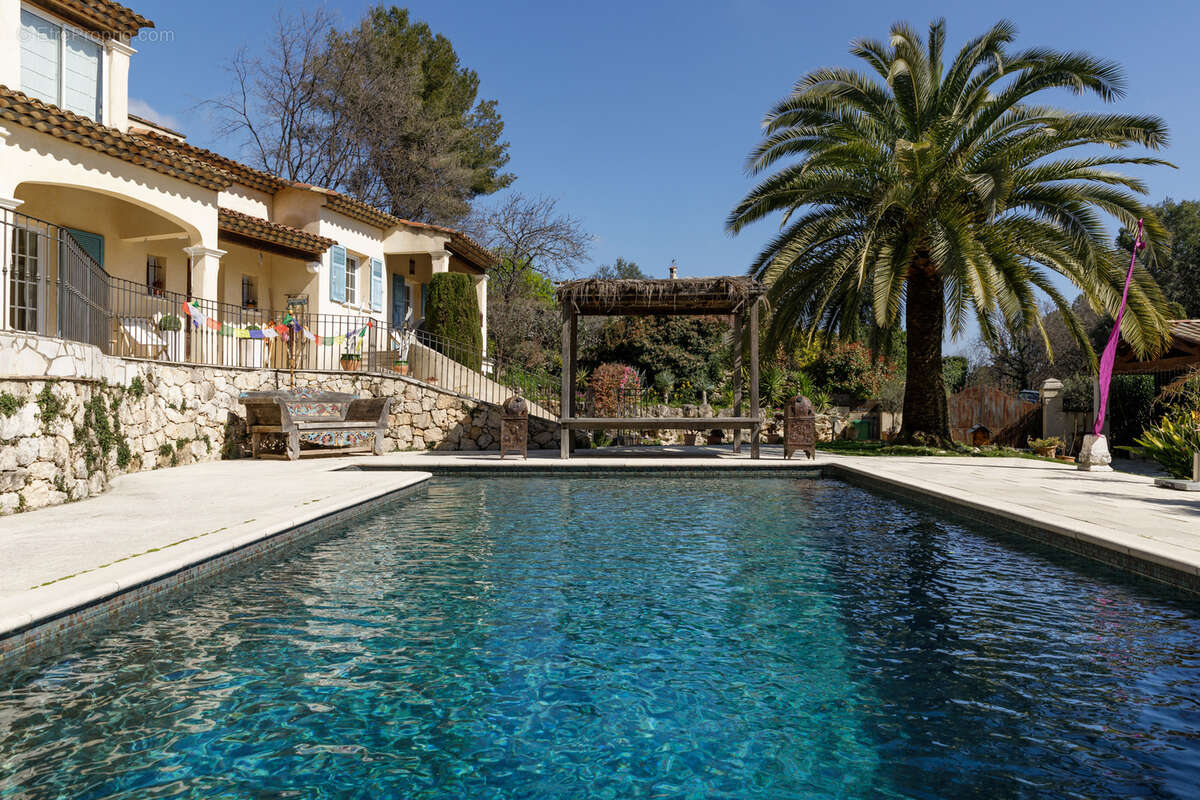 Maison à LE ROURET