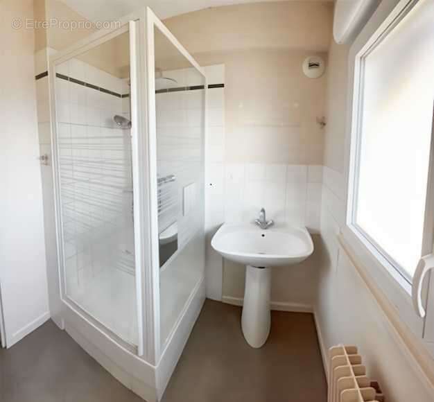 Appartement à VIEUX-CHARMONT