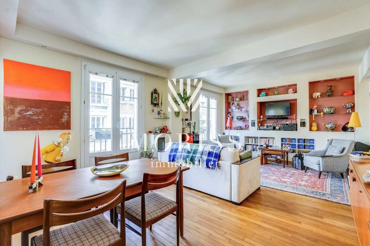 Appartement à PARIS-18E