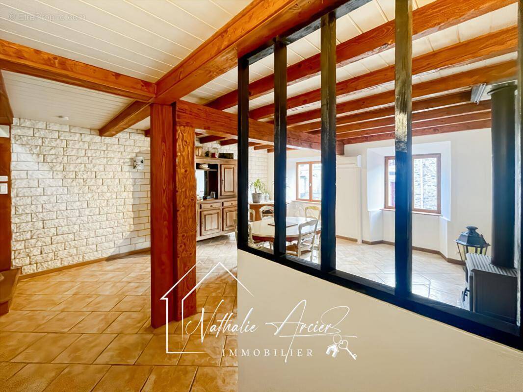 Maison à VERRERIES-DE-MOUSSANS
