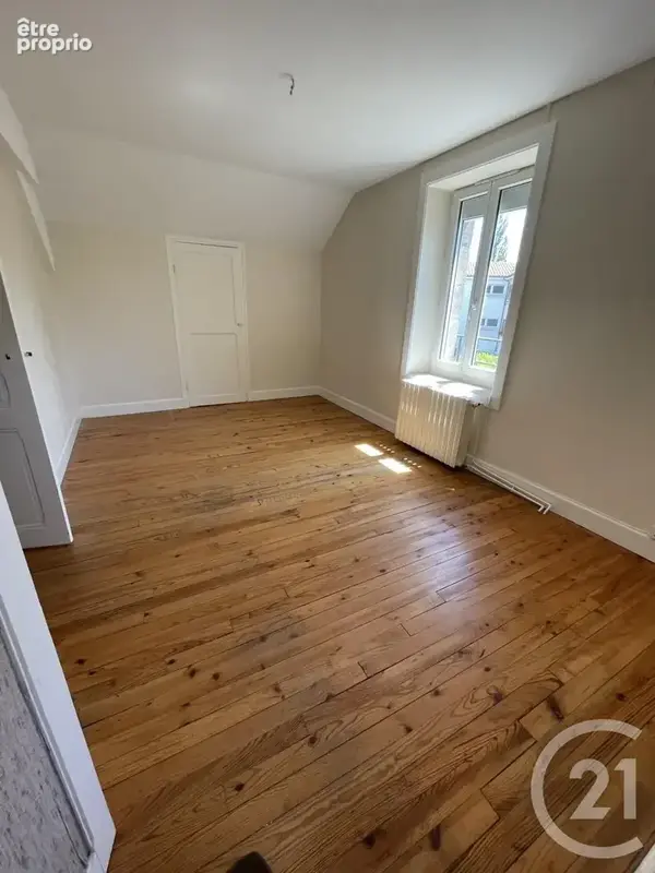 Maison 6 pièces 92 m² à vendre à Aurillac (15000) - photo 7