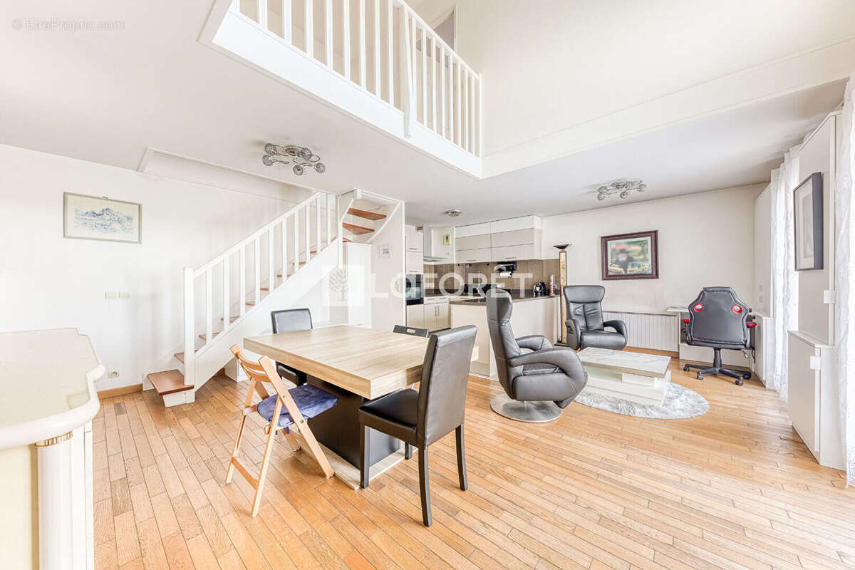 Appartement à EMERAINVILLE