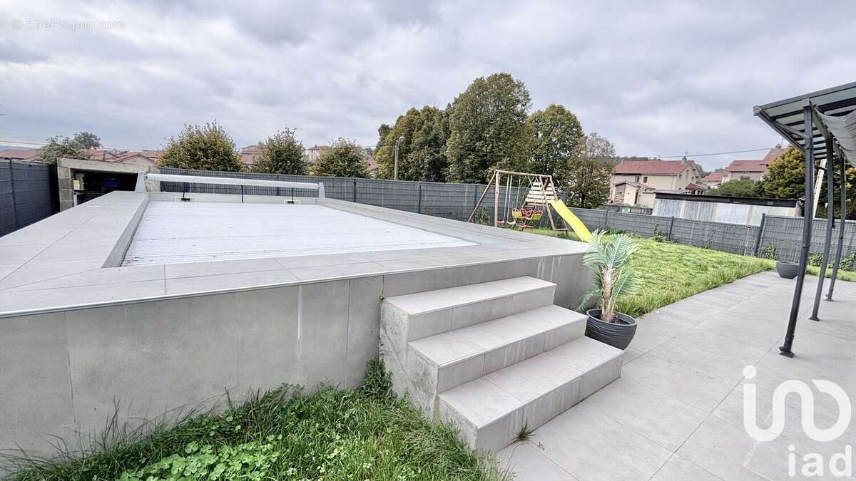 Photo 9 - Maison à ROCHE-LA-MOLIERE