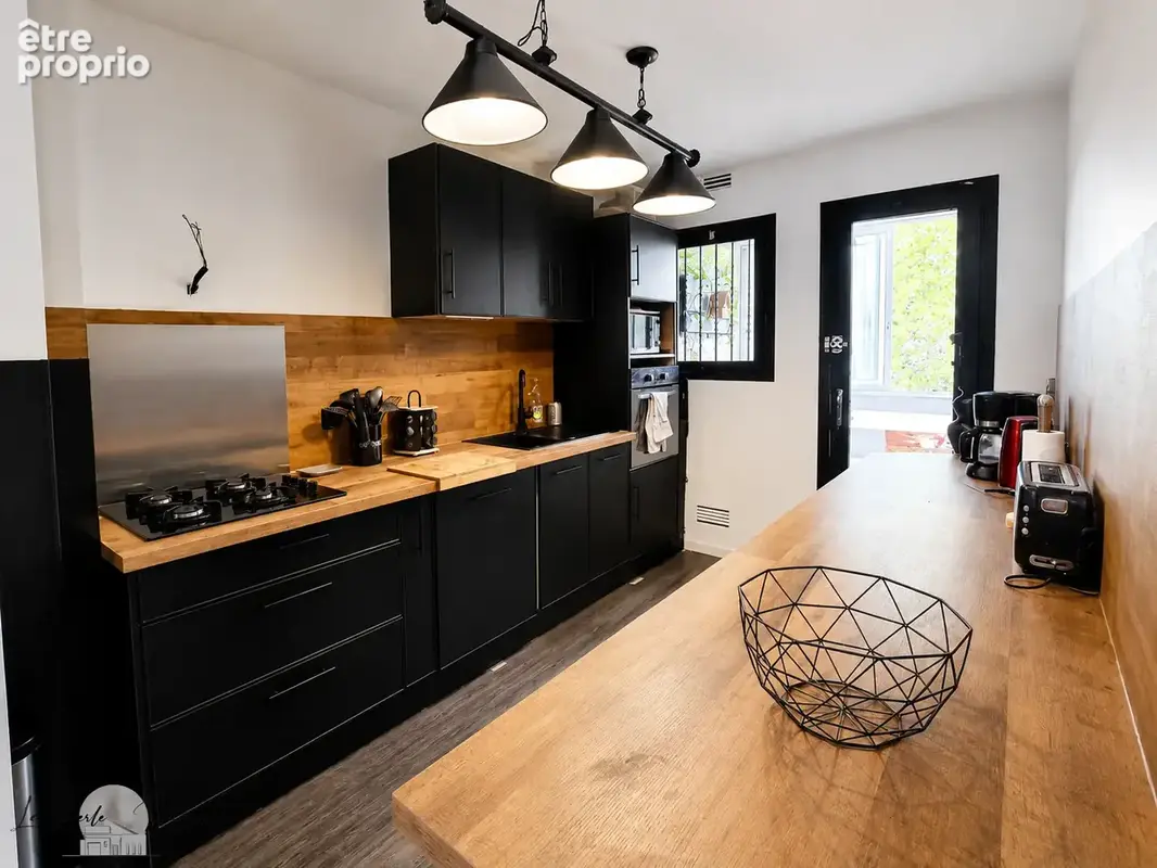 T3 de 75 m2 • 2 loggias • terrasse • 2 garages • 1 parking • 1 cave - photo 5