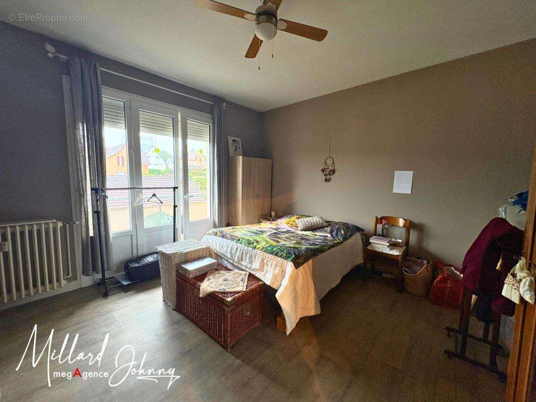 Appartement à MONTCEAU-LES-MINES