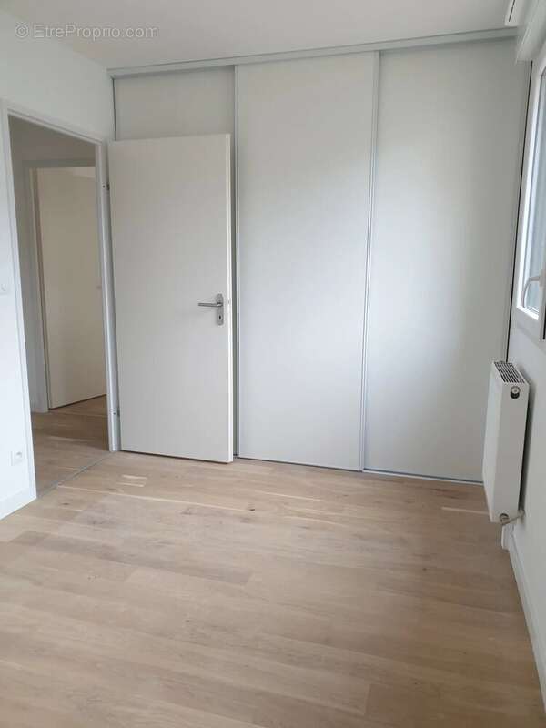 Appartement à SAINT-JEAN-DE-LA-RUELLE