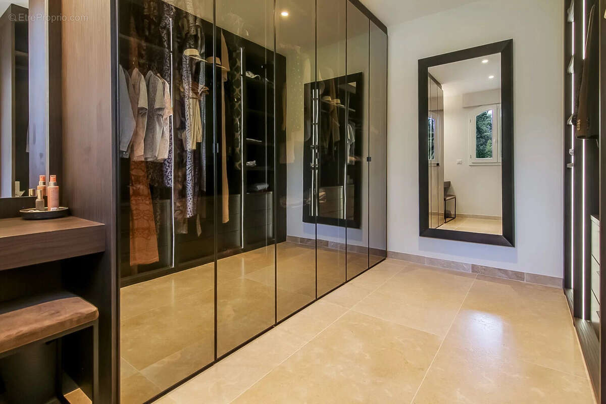 Maison à MOUGINS