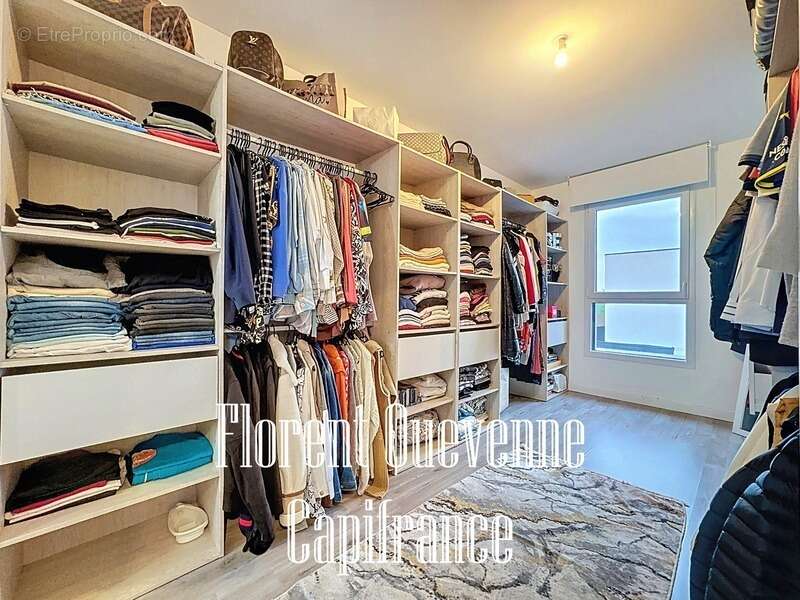 Maison à HUBERT-FOLIE