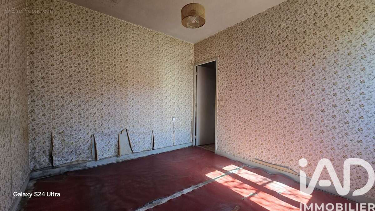 Maison 111 m² à Sennecay  - photo 8
