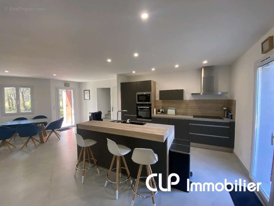 Maison 160 m² à Montboucher-Sur-Jabron  - photo 5
