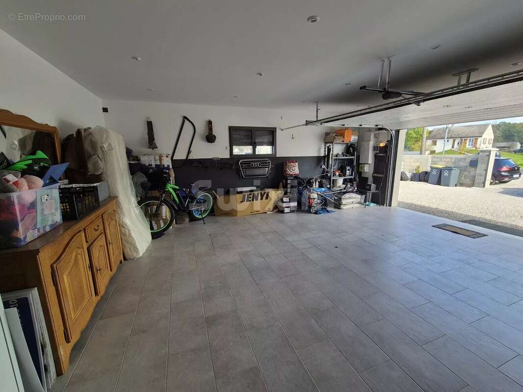 Maison à LE DESCHAUX