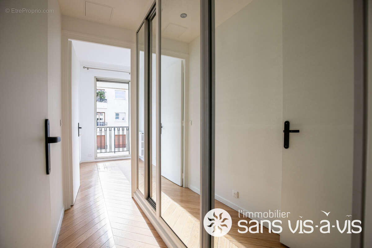 Appartement à NEUILLY-SUR-SEINE