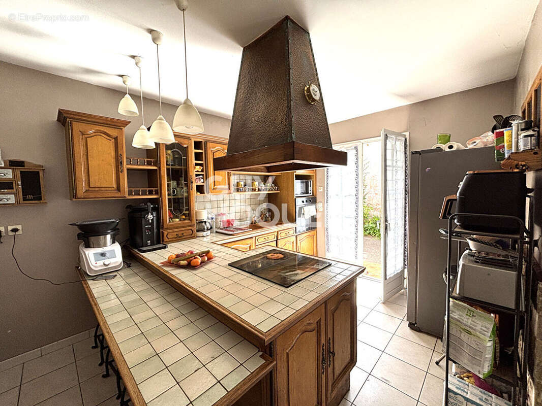 Appartement à SAINT-JULIEN-EN-BORN