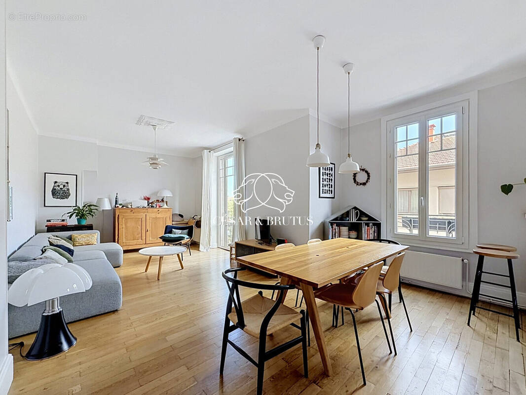 Appartement à LYON-5E