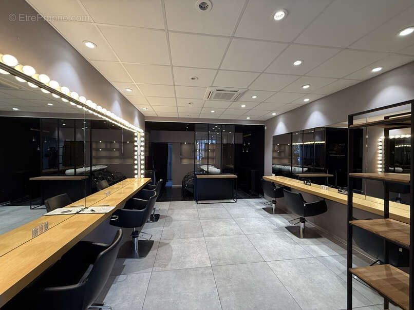 Commerce à NONANCOURT